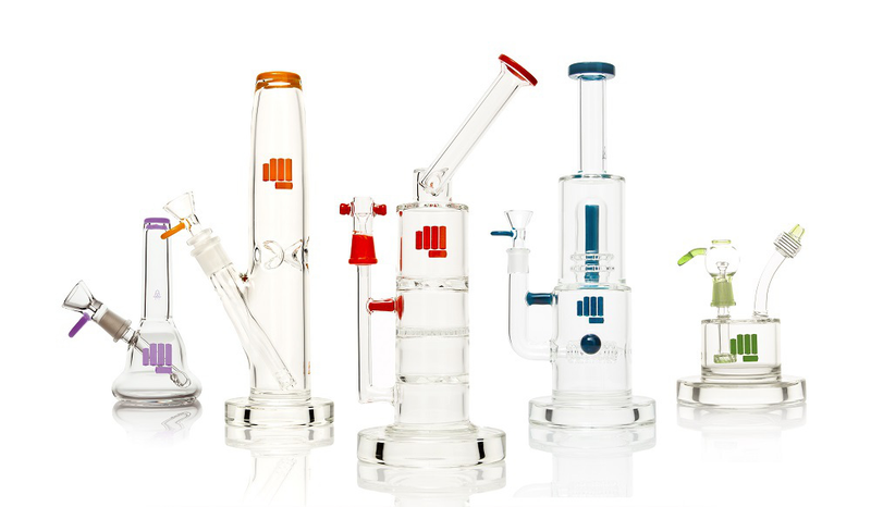 Illustration for article titled Check out Snoop Dogg’s new line of rich-guy bongs